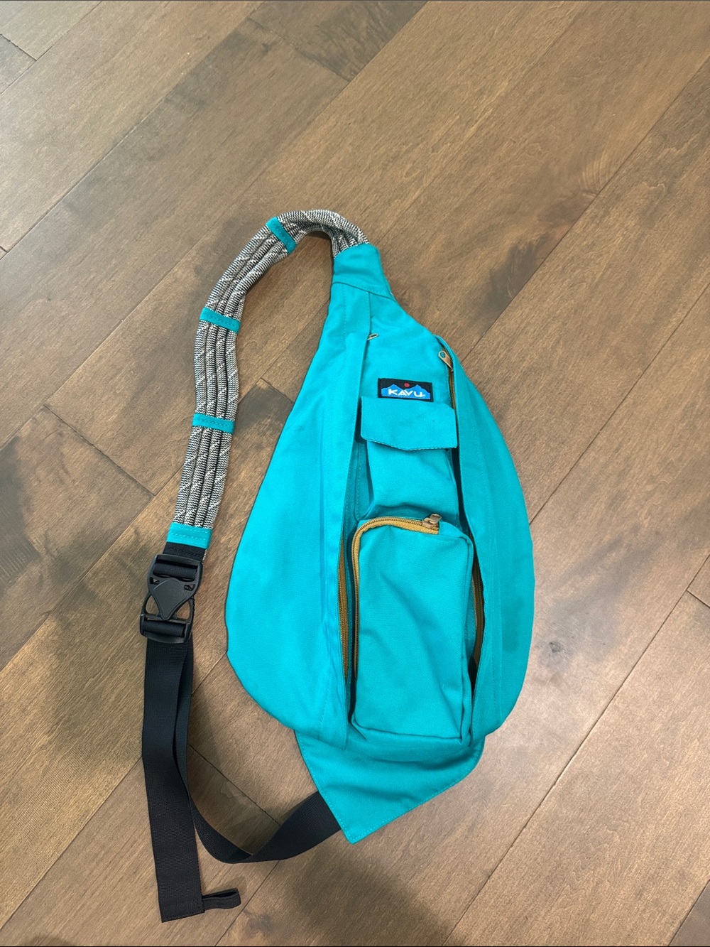 Kavu Teal Sling Bag - Compact Crossbody